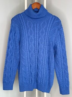Men's Cable Knit Turtleneck Sweater in Blue